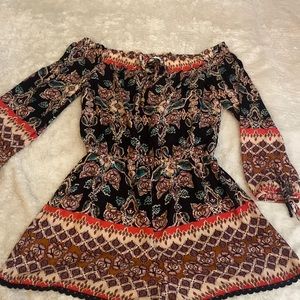 About A Girl- shorts long sleeve romper beautiful colors floral print size L